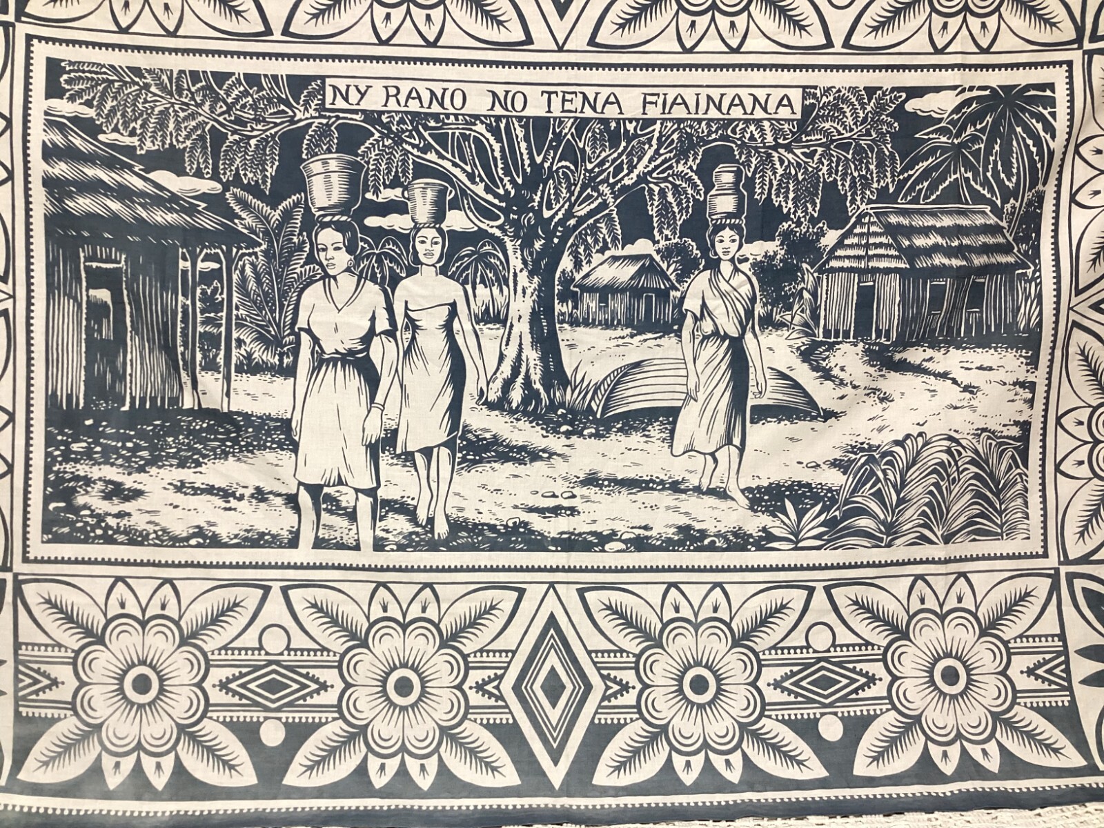 Wall Tapestry Canvas Madagascar ( CT01/19/8-21B ) THE LIVING WATER