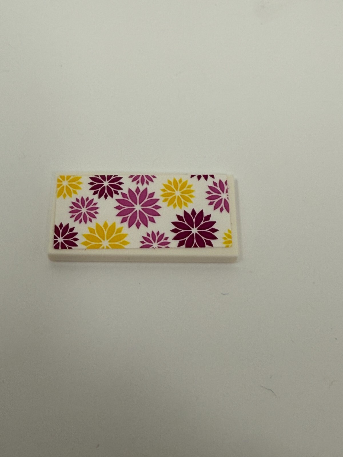 LEGO Friends Stickered TILES Parts/Pieces 2×4, 2×2, 1×2, Round – YOU CHOOSE