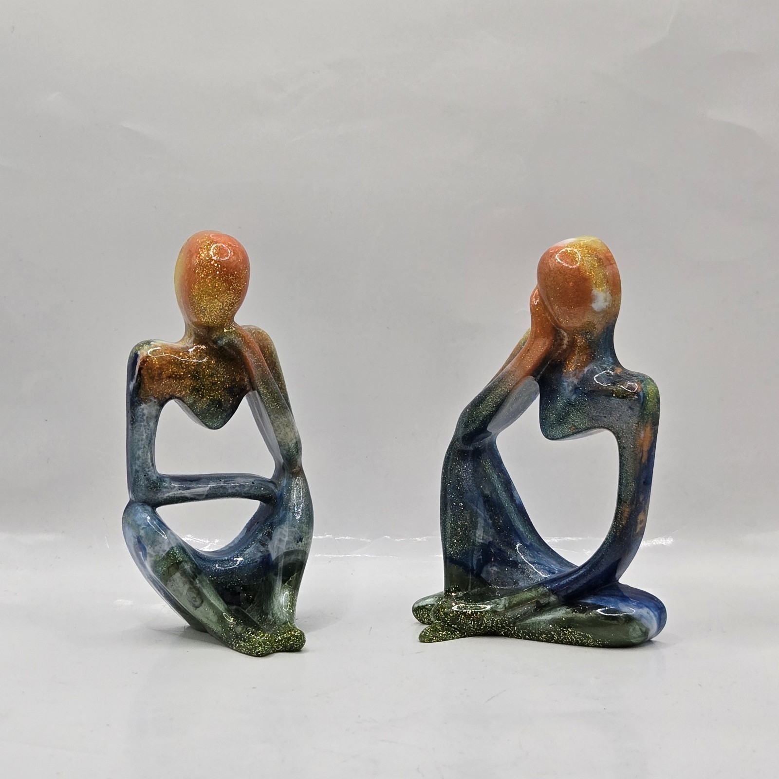 Home Decor Set of 2 Resin Graffiti Thinker Statues Accent Abstract Glitter 5"H