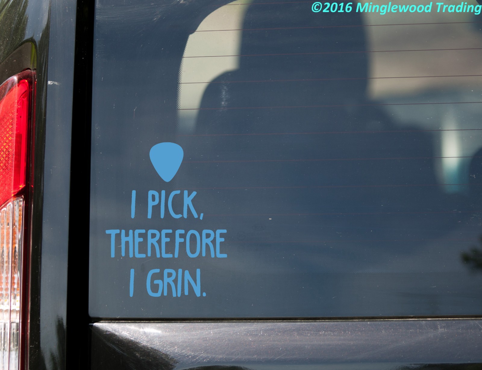 I Pick, Therefore I Grin Vinyl Sticker – Bluegrass Picking Guitar Die Cut Decal