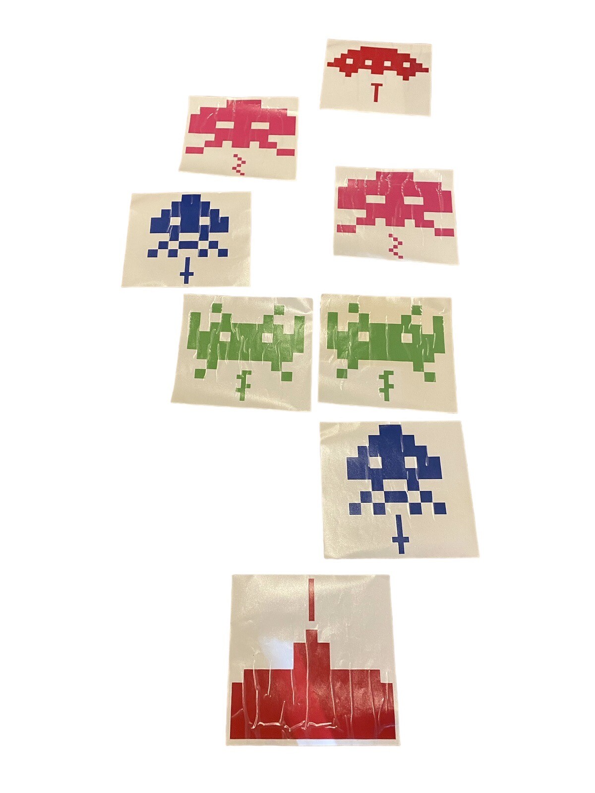 BLIK Brand Invader Video Game Style Wall Sticker Decals Red Blue Green Pink 13"