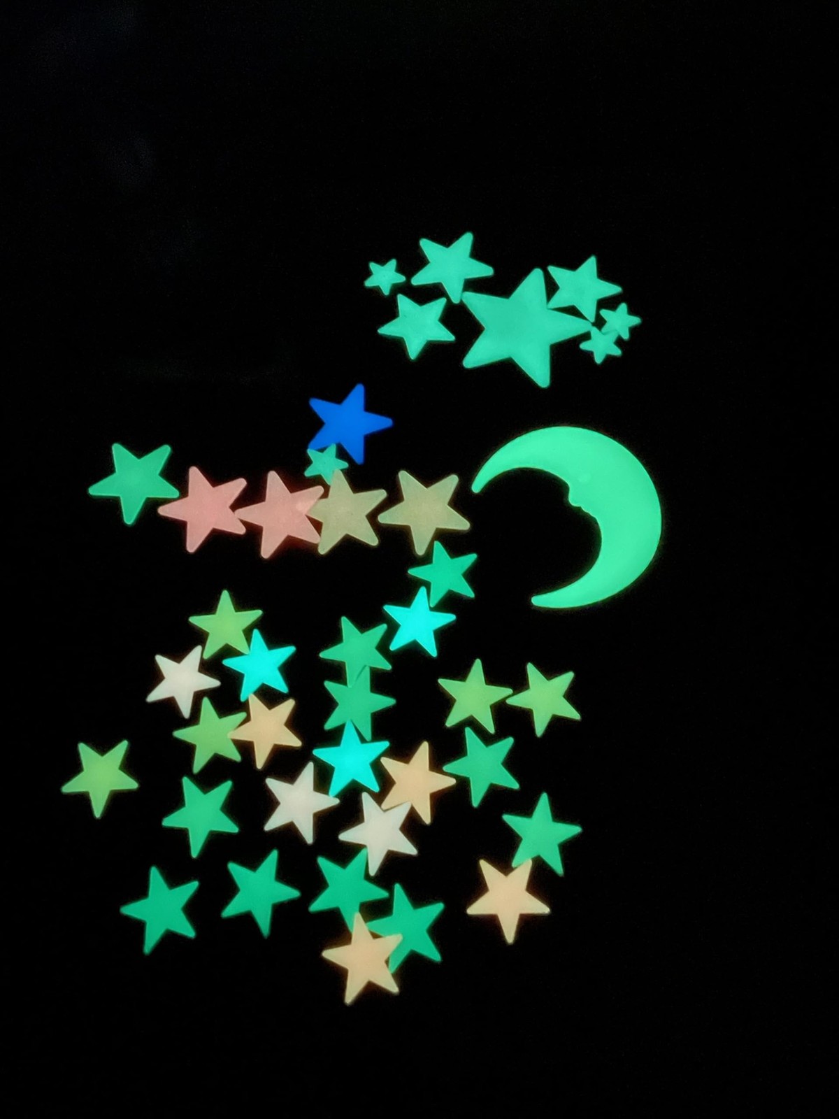 Glow in The Dark Stars – Includes Installation Material and Constellation Gui…