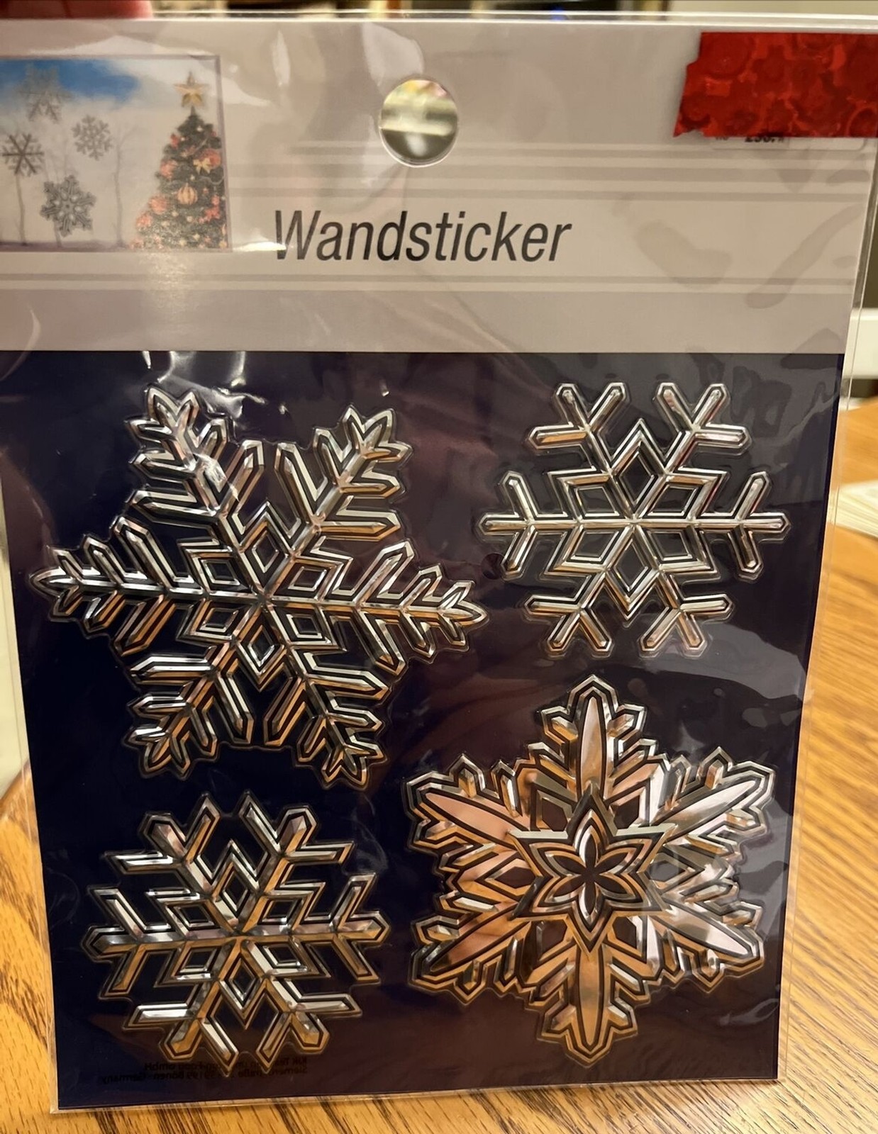 NEW! REMOVABLE WALL STICKERS METALLIC SILVER SNOWFLAKES