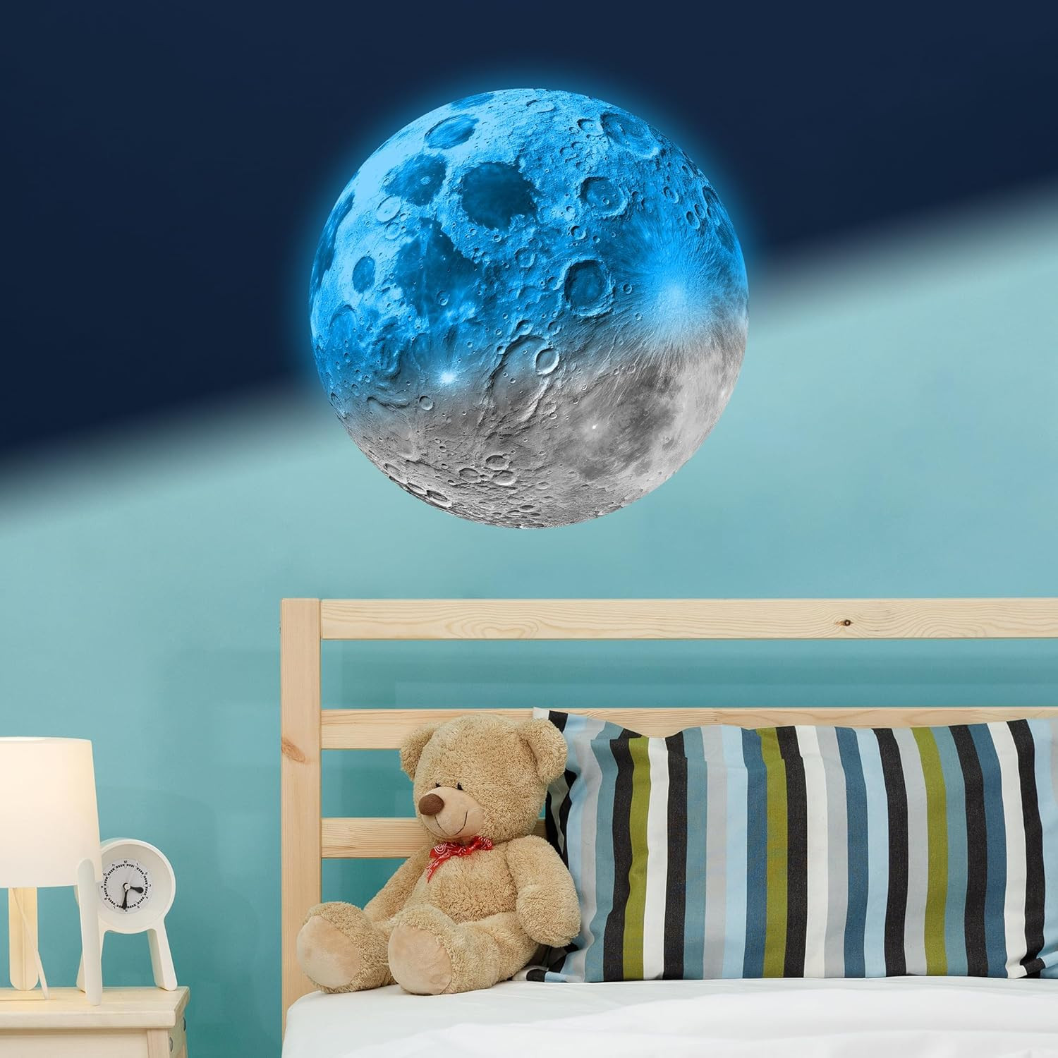 Glow in the Dark Sun for Ceiling, Luminous Planet Wall Sticker, Kids Bedroom Wal