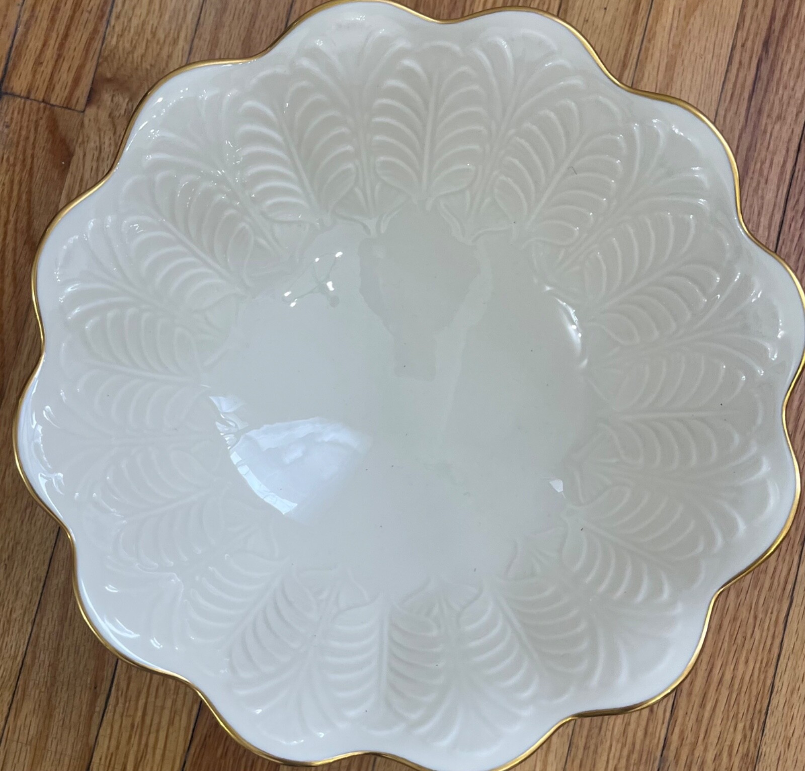 Lenox footed Bowl scalloped,embossed,3D , 24k gold trim