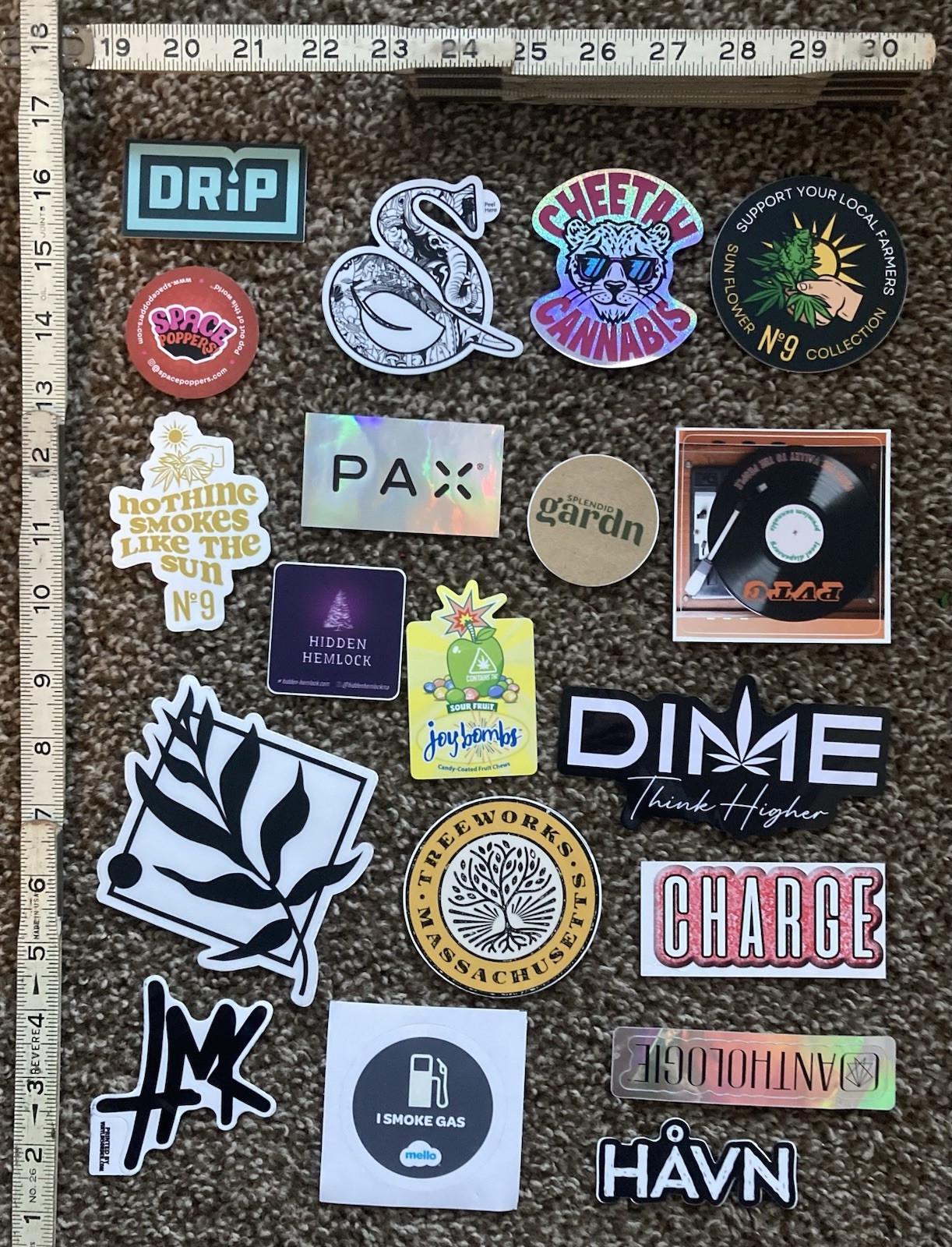 1/2 LB OF CANNABIS STICKERS/125+ DECALS/LOT OF PRODUCT, STRAINS & GROW STICKERS