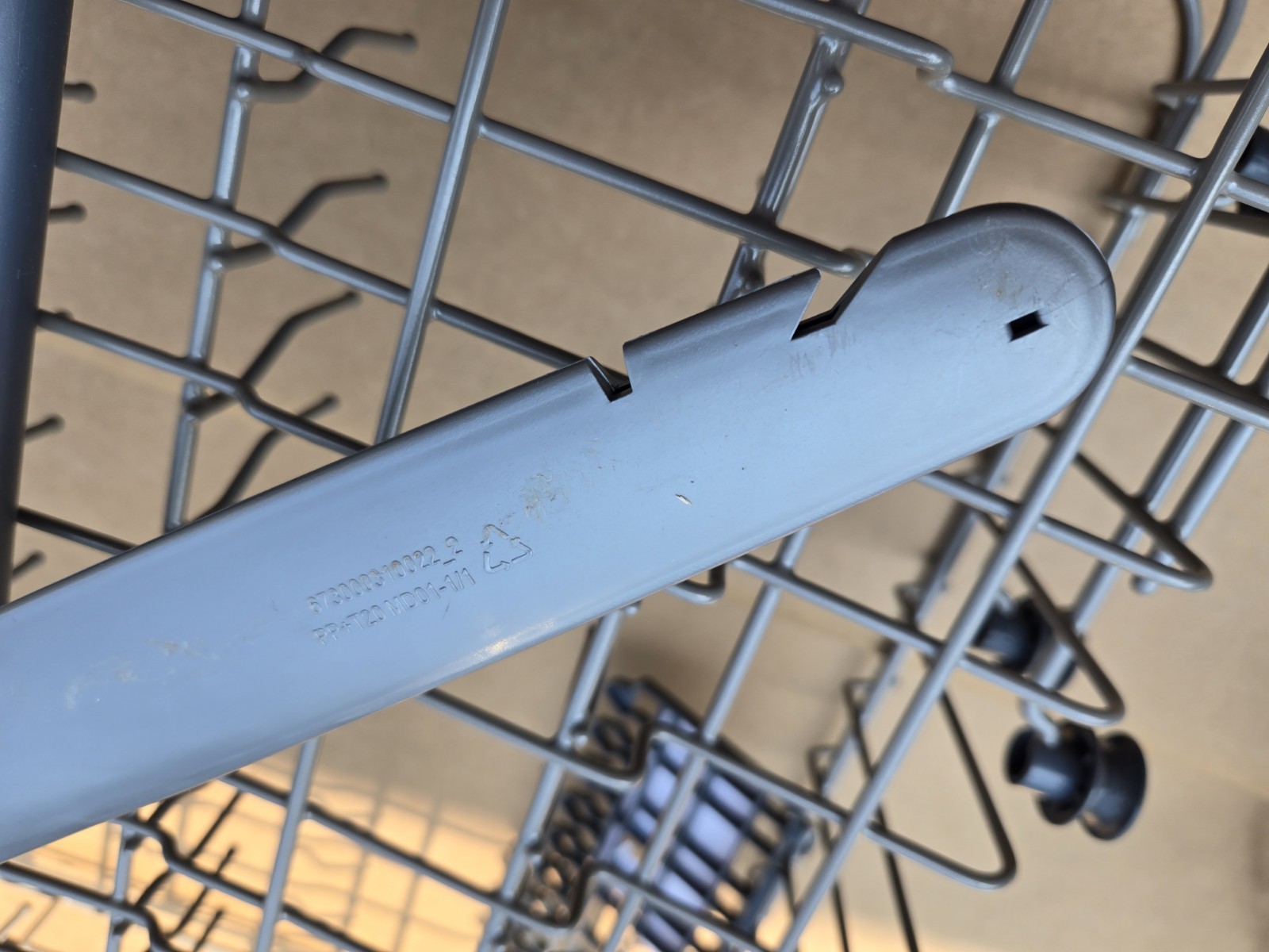 New with MARKS GE WG04F09918 UPPER BASKET