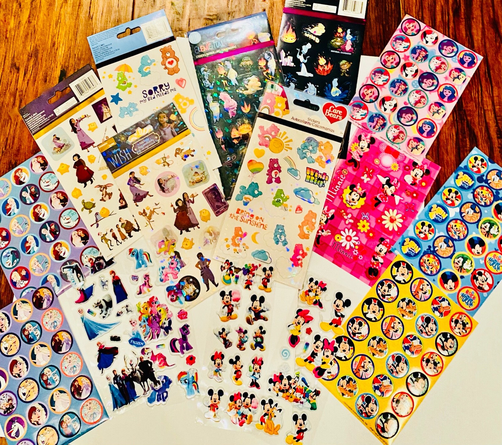 250+ Sticker My Little Pony Care Bears Hello Kitty Disney MICKEY MINNIE FROZEN
