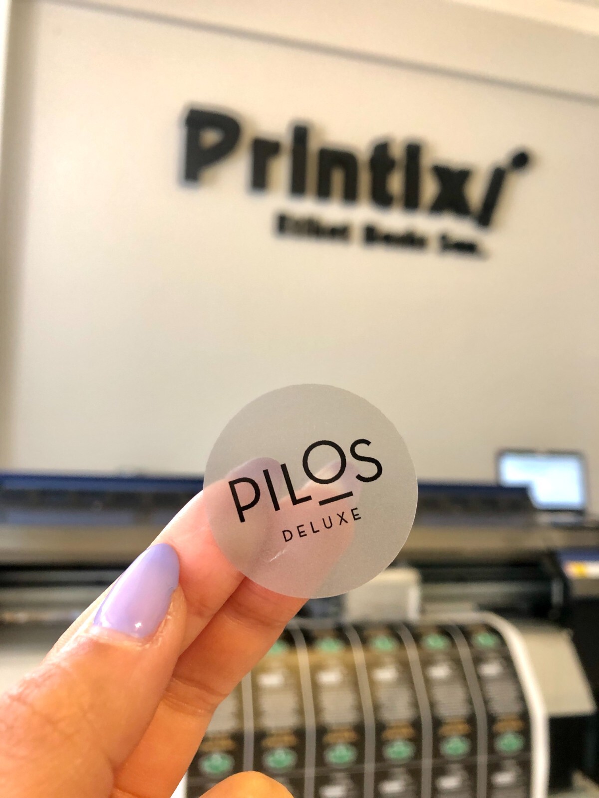 1.000pcs of Custom Clear 1.5 inch Any Shape Colorful Transparent Label