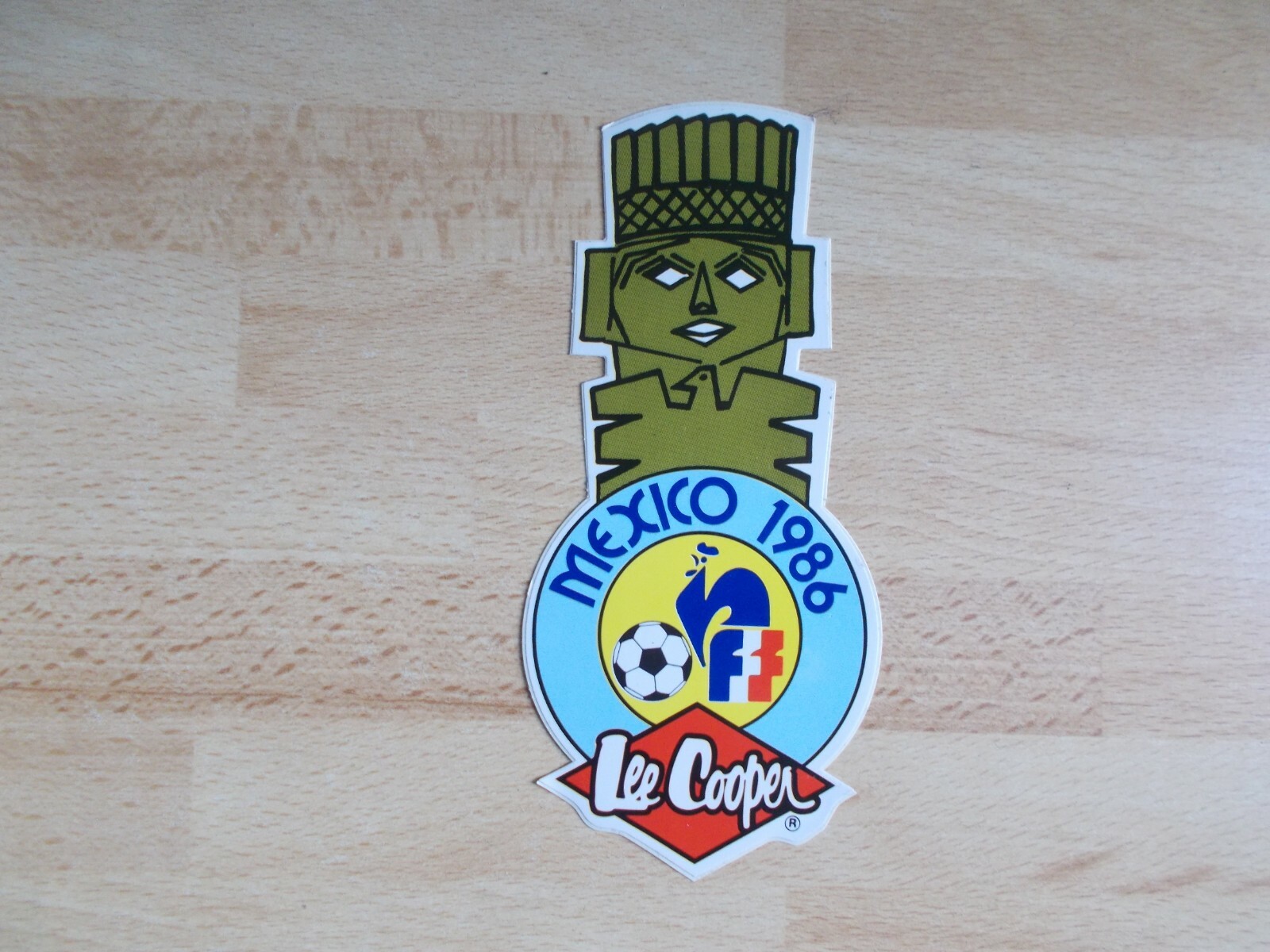 Sticker Lee Cooper Cup From World Of Soccer Mexico 1986