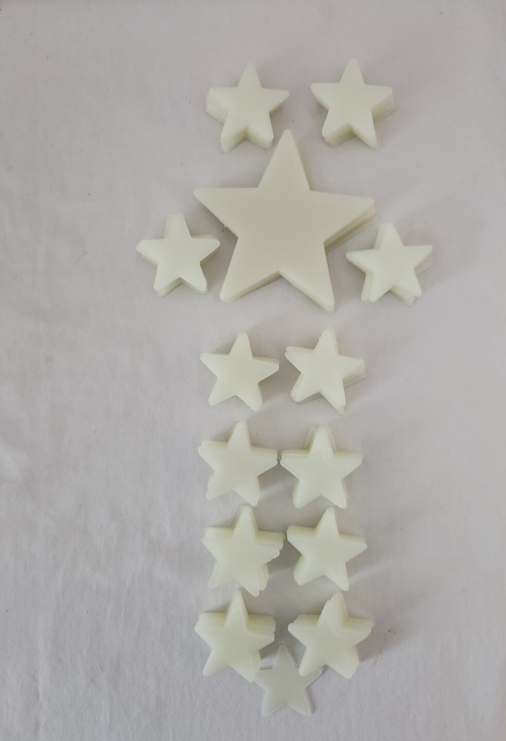 DaMert Company Plastic Jar of 129 GLOW STARS Classic Toys of the 20th Century