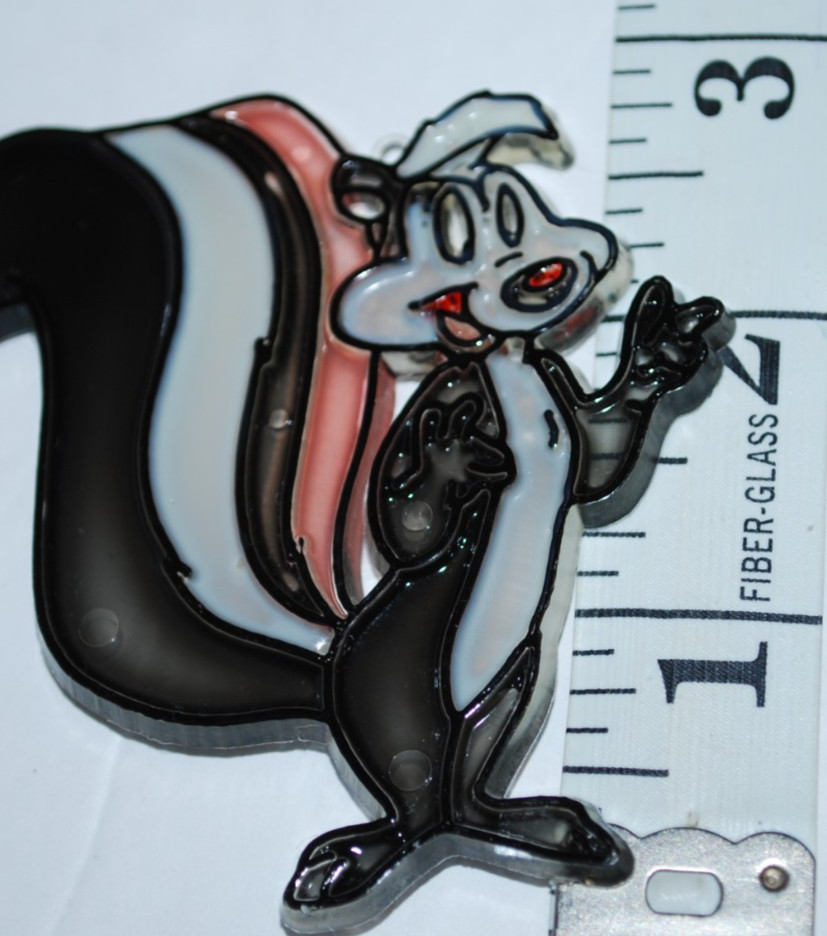 Suncatcher Pepe Le Pew Looney tunes Plastic Multicolor Approximately 3" X 3"