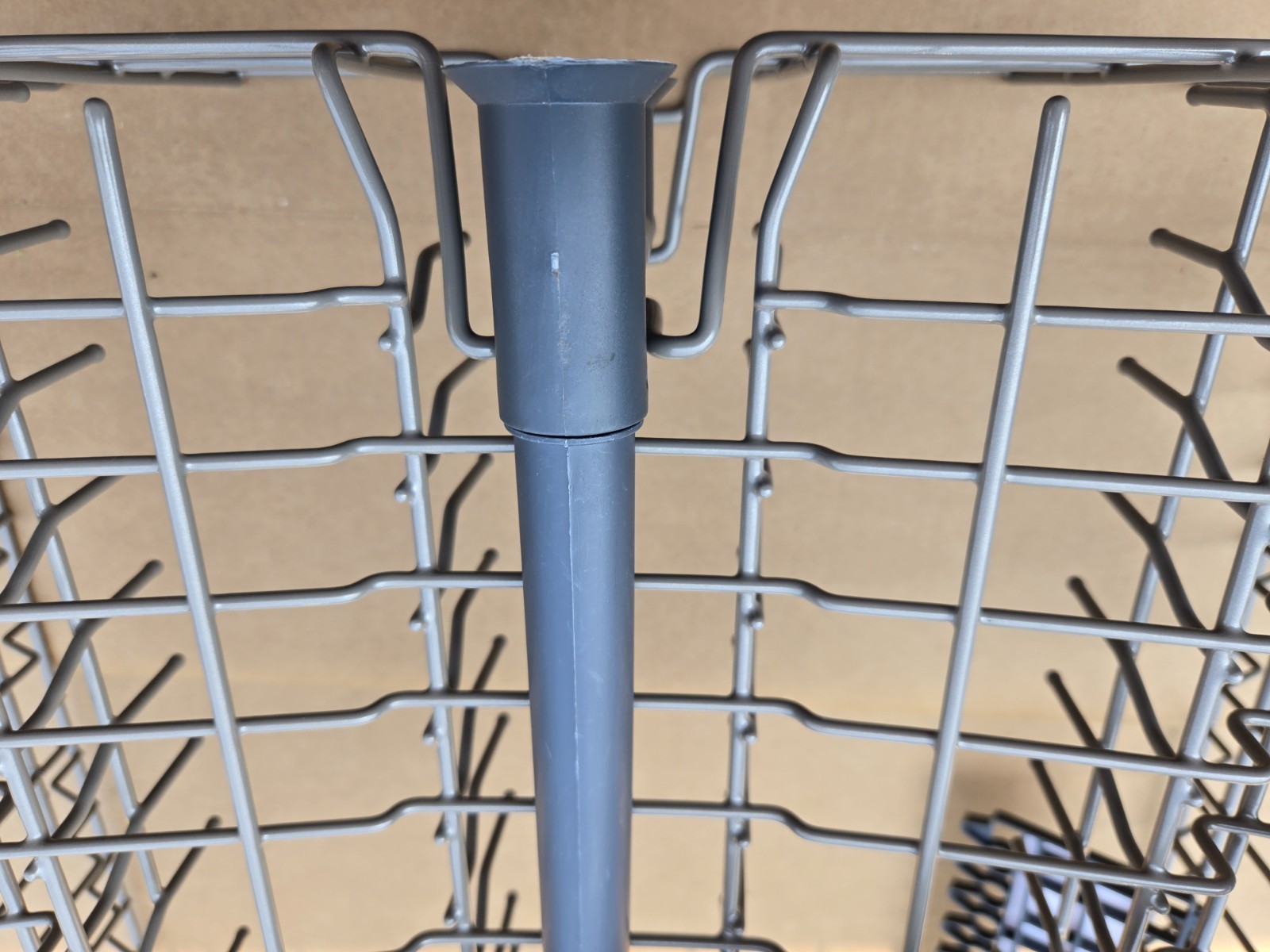 New with MARKS GE WG04F09918 UPPER BASKET