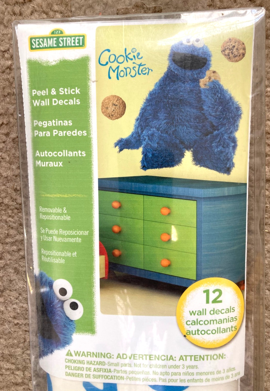 Cookie Monster Sesame Street Wall Art Kit 12 pieces Peel Stick Move – NEW