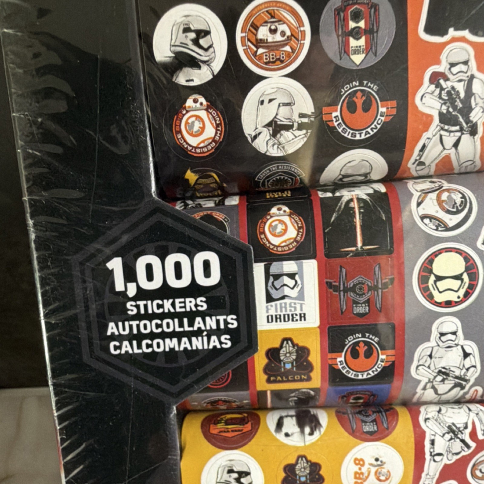 Disney Star Wars Stickers Roll 1,000 Count Kylo Ren BB-8 Rey Stormtrooper