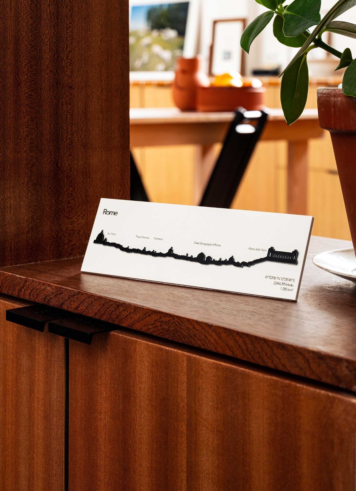 THE LINE | Rome City Skyline Decoration in Black