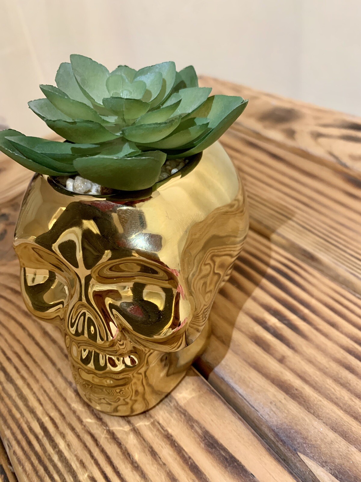 4.5×4.5 in gold skull with flower, new unused