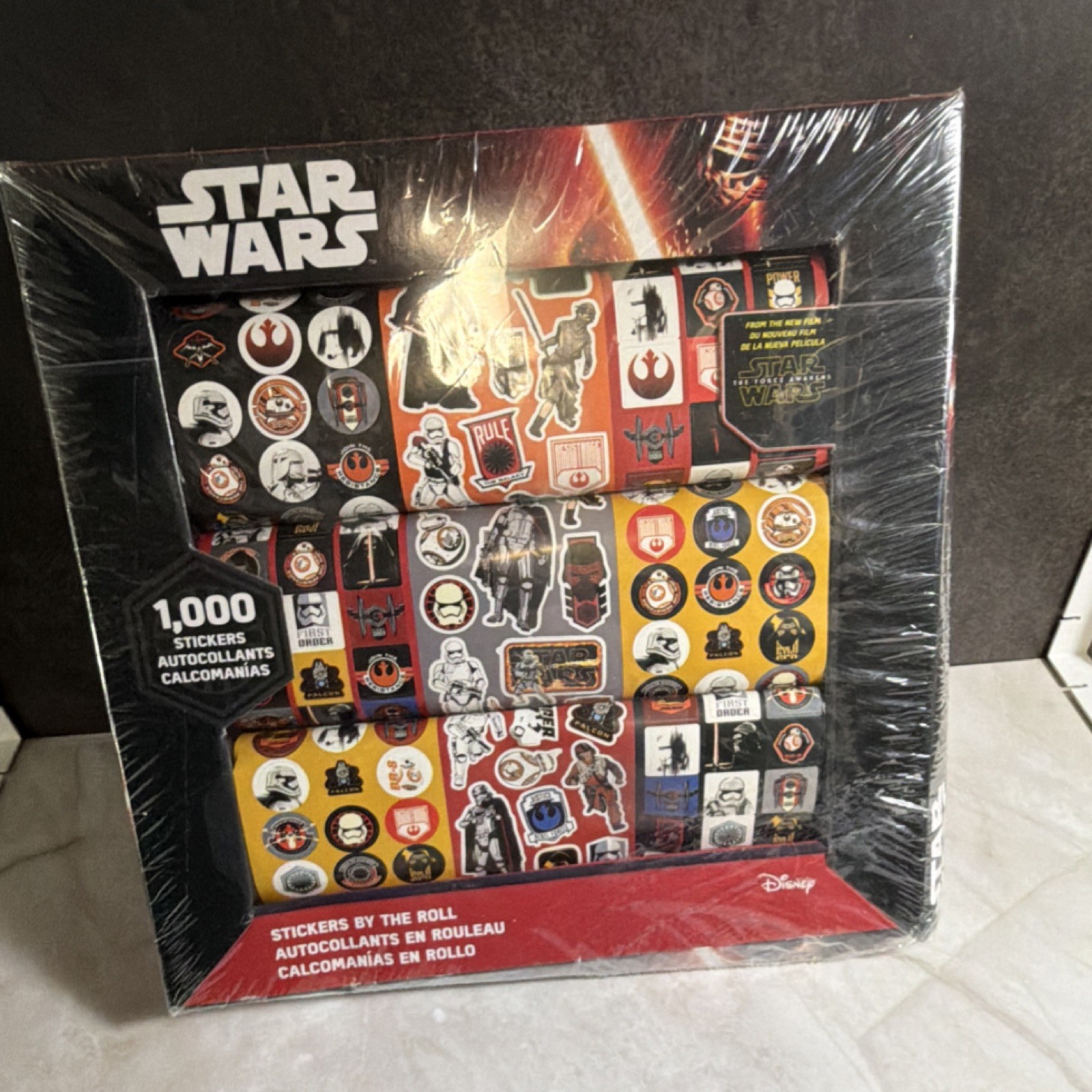 Disney Star Wars Stickers Roll 1,000 Count Kylo Ren BB-8 Rey Stormtrooper