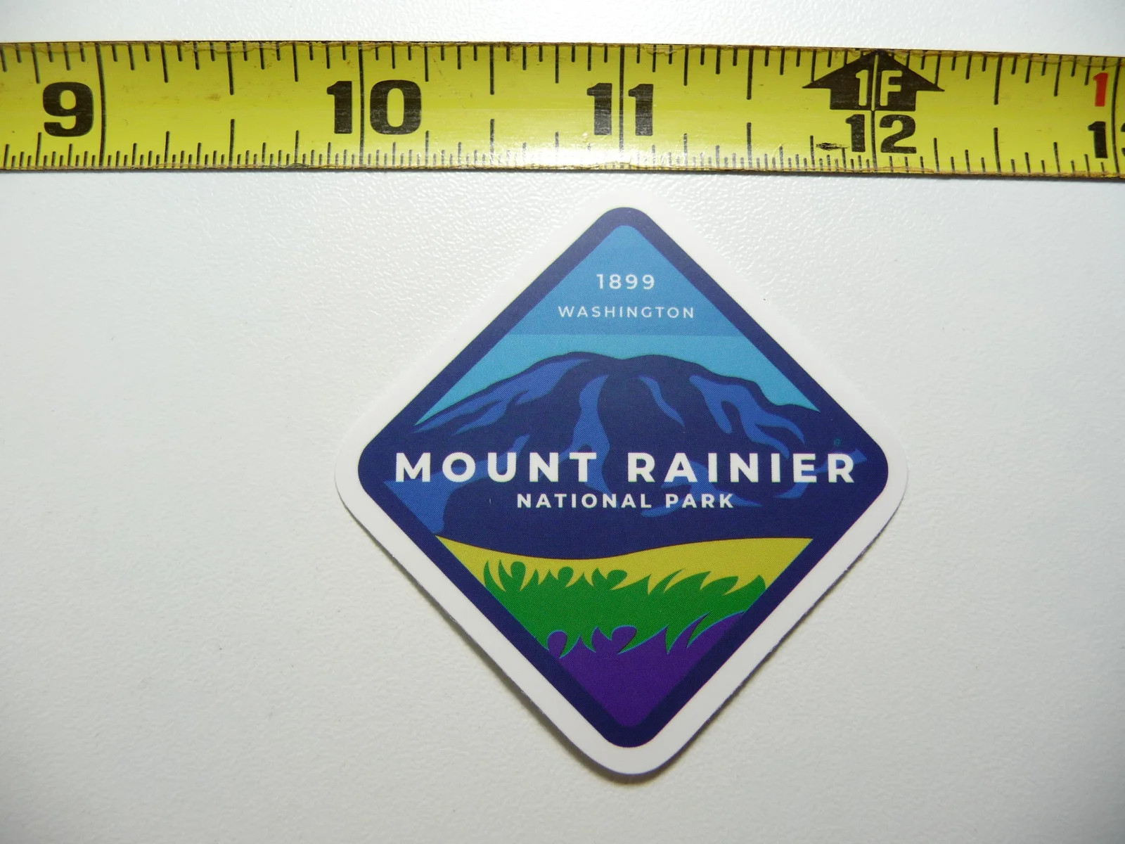 MOUNT RAINIER NATIONAL PARK MT WASHINGTON #5 SMALL STICKER DECAL HIKING CAMPING