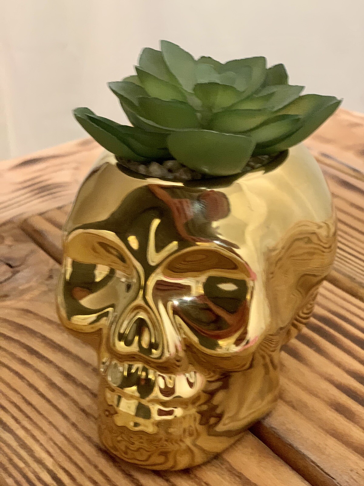 4.5×4.5 in gold skull with flower, new unused