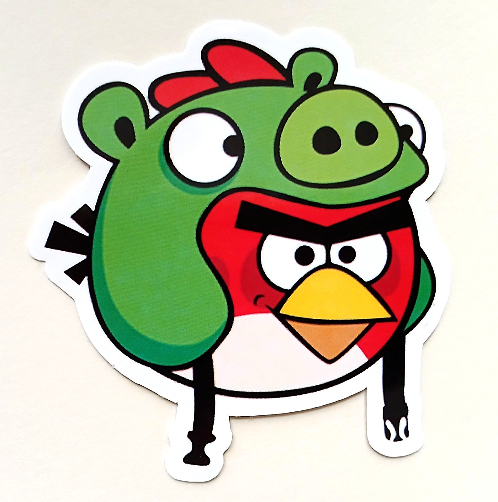 ANGRY BIRDS – Die Cut Sticker Decal Film TV Cartoon RED Minion Pig Helmet