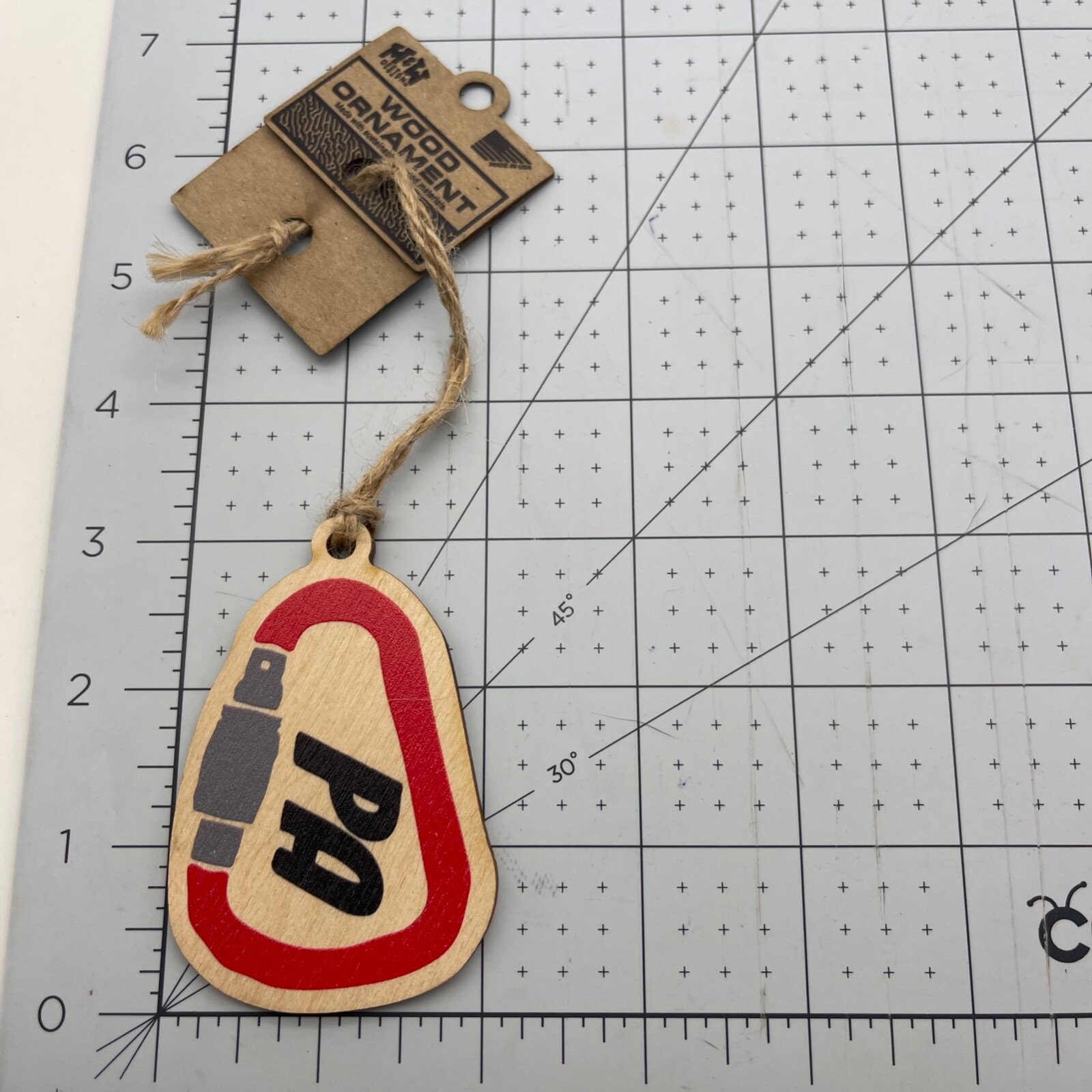 Metal and Wood Co Ornament Travel Swood Pennsylvania PA Carabin Biner