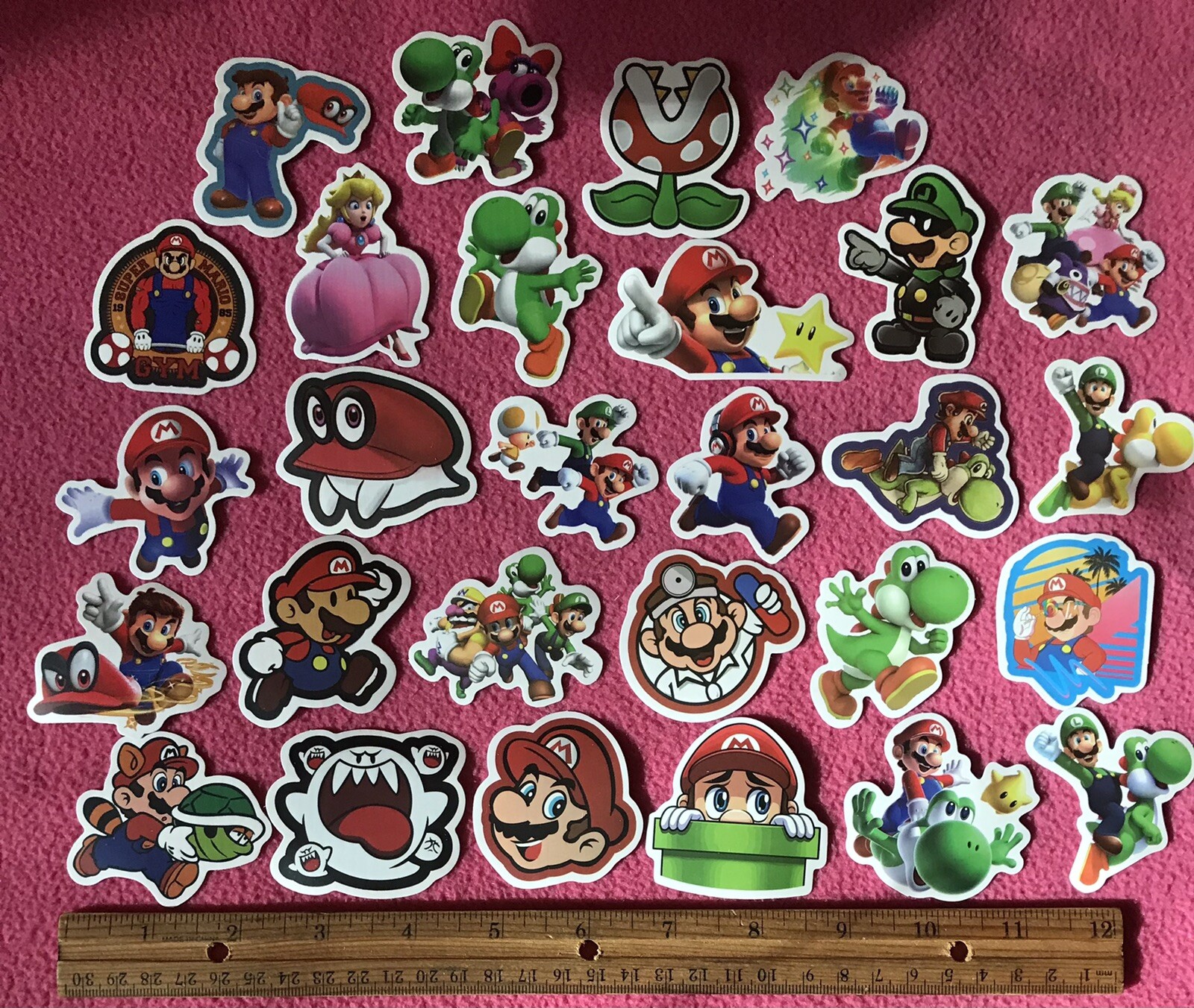 LOT OF 10 PCS SUPER MARIO brothers Party Video Game Characters Stickers LUIGI