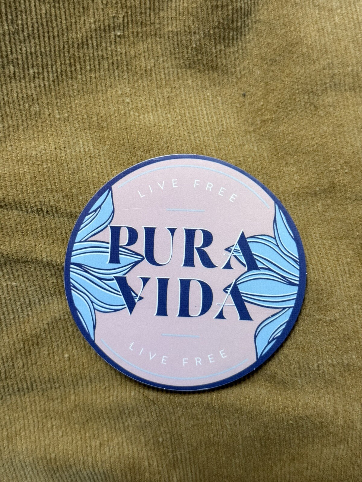 Pura Vida circular sticker