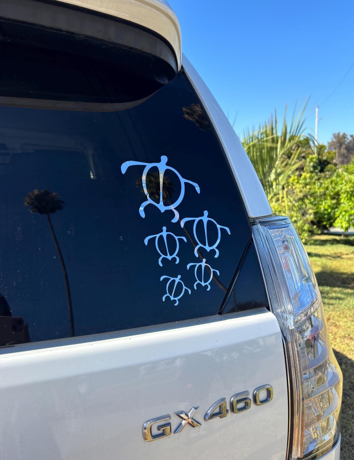 Hawaiian Design 9" Chrome Honu Sea Turtle Ohana Family Decal Sticker