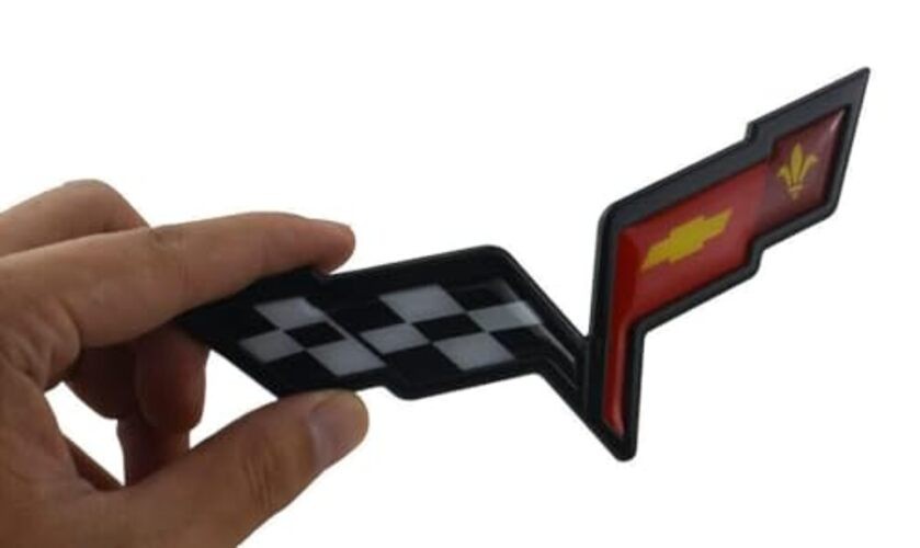 1Pcs Front Hood & Rear Fascia Crossed Flags Emblems Car 3D Badge Nameplate