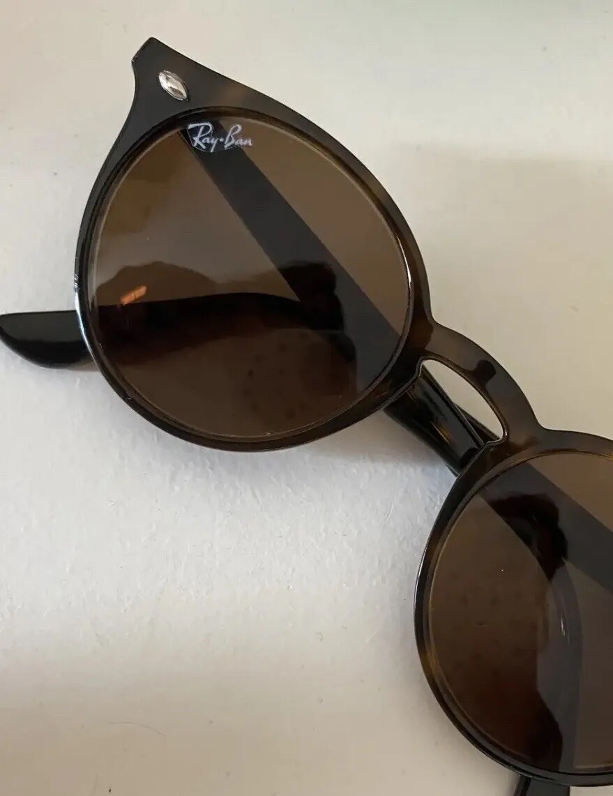 Ray Ban SMALL TRANSPARENT Sticker – Qty1 – (Tracked delivery – UK Only)