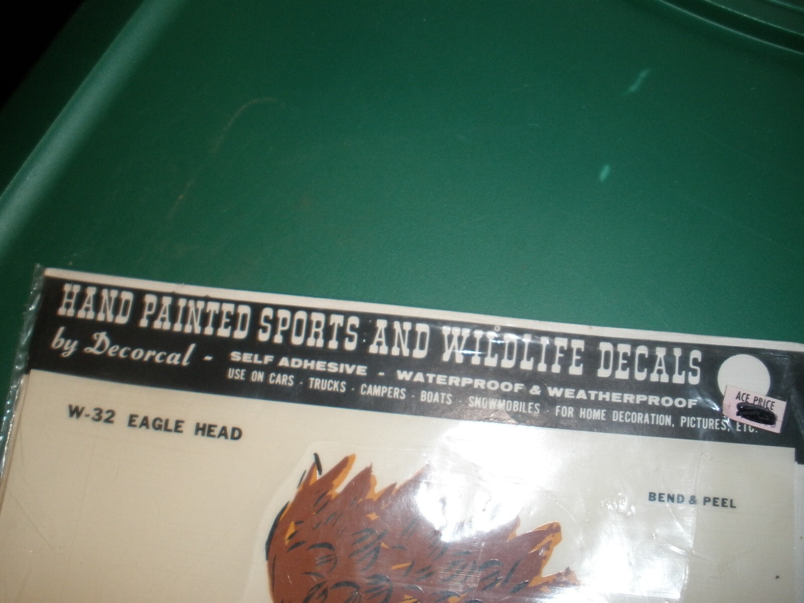 New Vintage 1986 Decorcal Hand Painted Sports & Wildlife EAGLE HEAD Decal W32