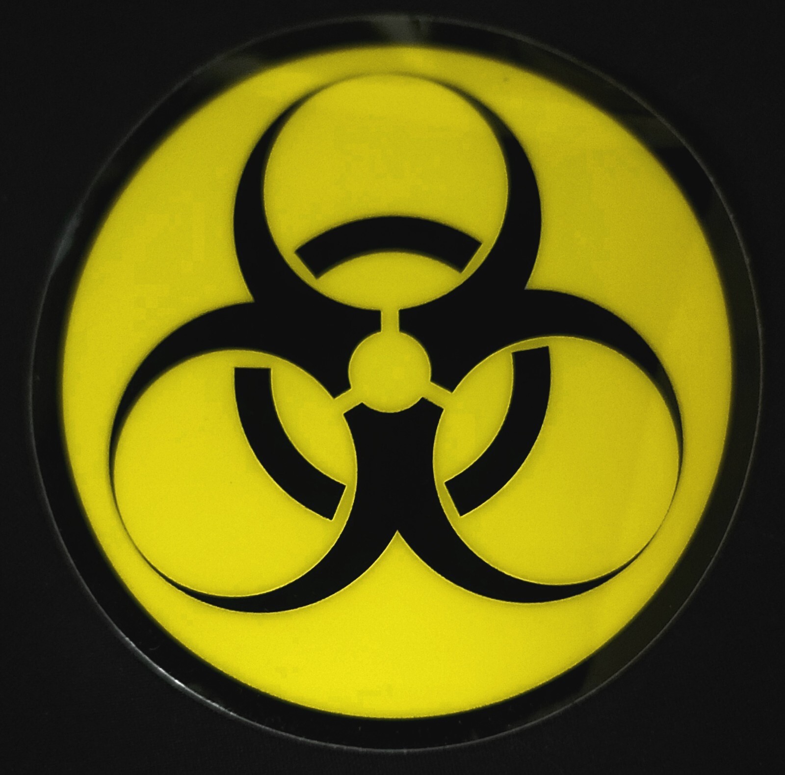 BIOHAZARD STICKER "BLACK AND YELLOW" 4" ROUND GLOSSY THICK WATERPROOF OUTDOOR