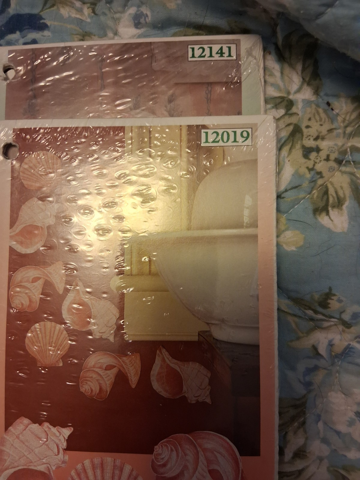 NEW Wallies Pre-Pasted Wallpaper Decal Cutouts Roses And Shells
