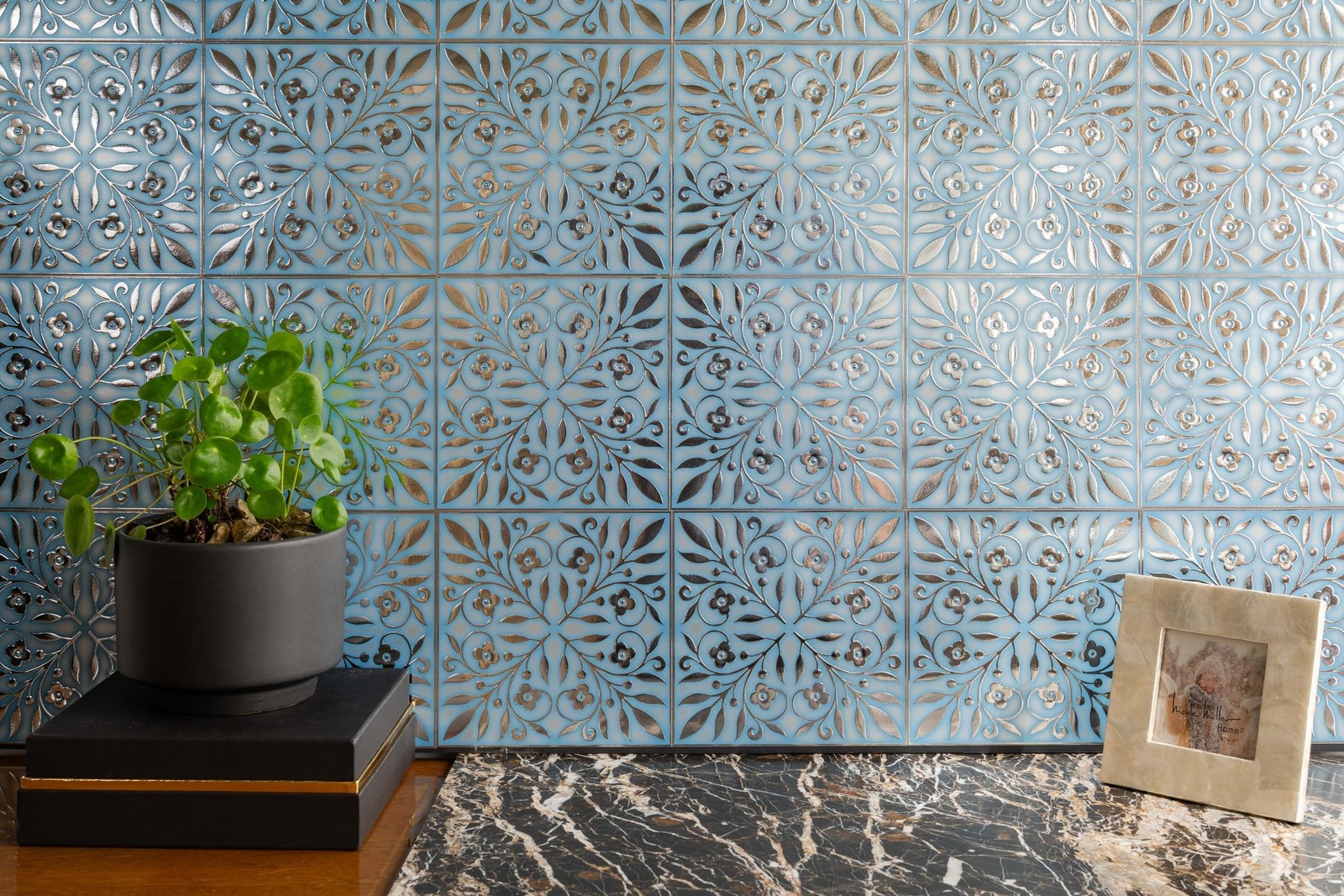 Main Street 24-Pack of 8 x 8" Wallpaper Tiles Peel and Sitck in Blue and Silv…
