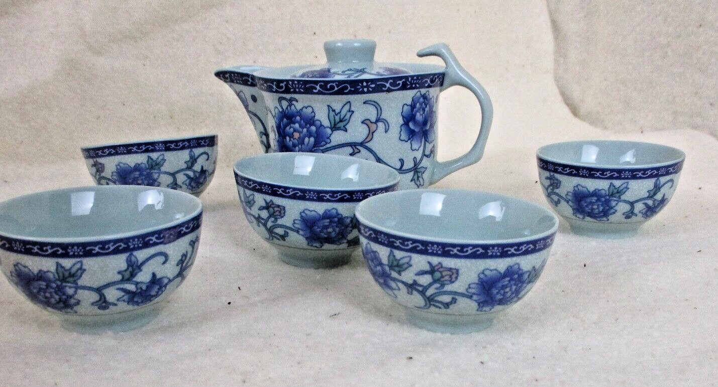 Tea Set, Blue Floral Tea set, Kettle and cups, Asian flare