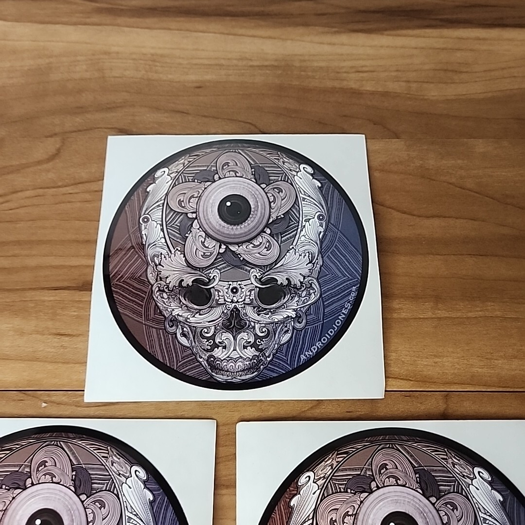 Android Jones STEALIEye Round 5" Art Sticker. Skeleton