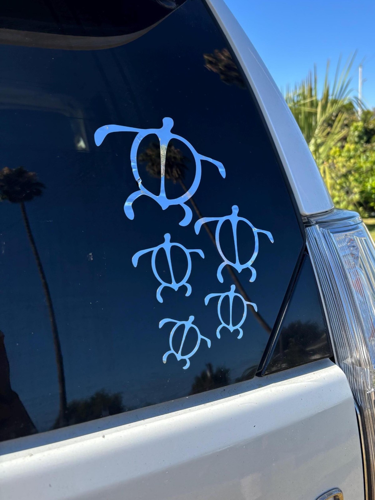 Hawaiian Design 9" Chrome Honu Sea Turtle Ohana Family Decal Sticker
