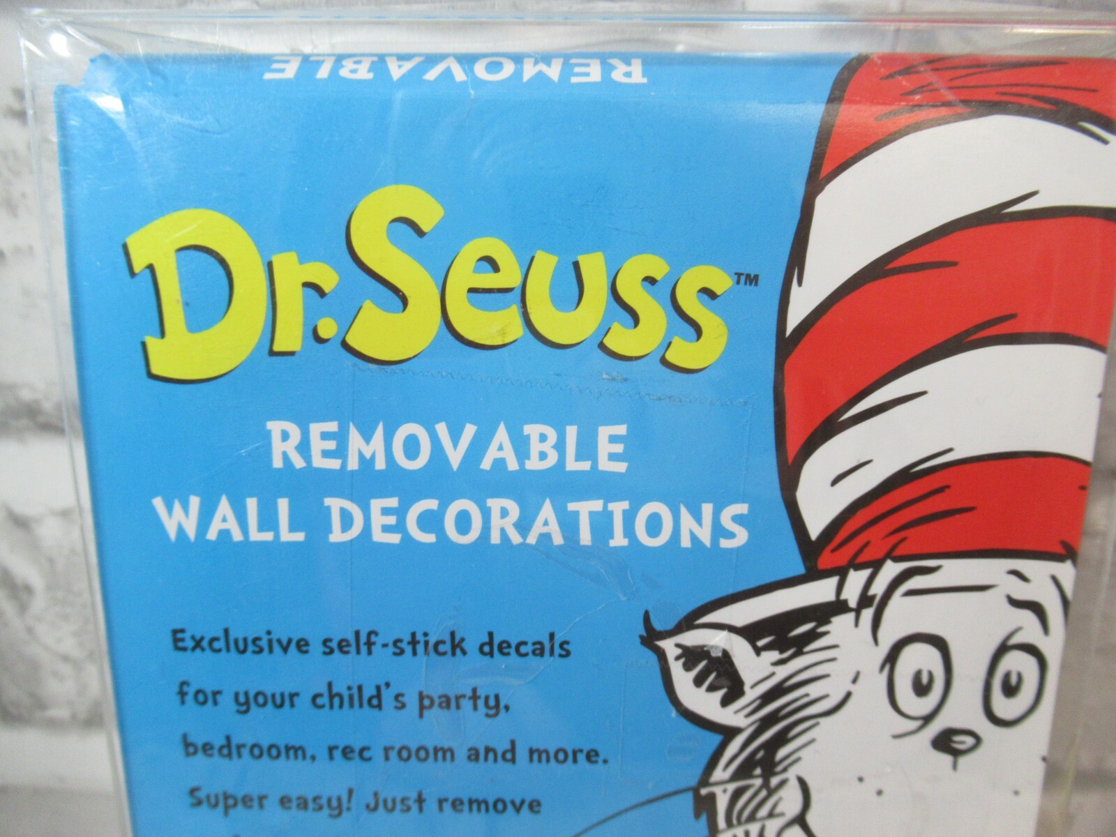 Dr Seuss removeable wall decorations decals Cat in Hat Horton Thing 1 2 Sam I am