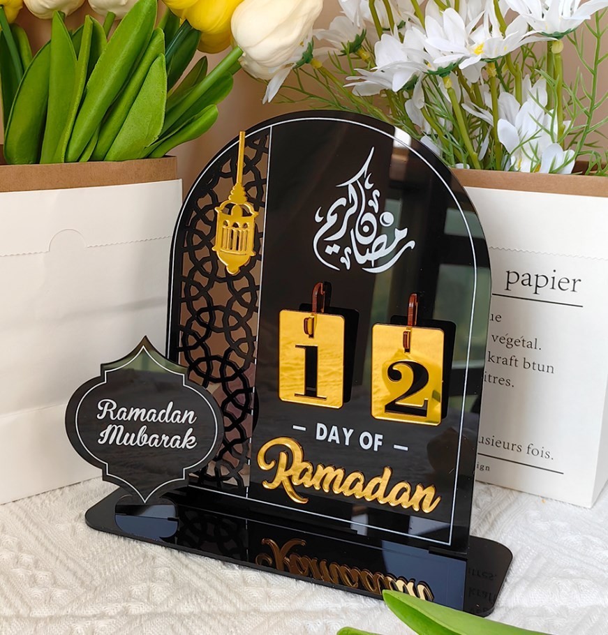 Reflective Acrylic Mirror Calendar with 3D Numbers for Home Organization
