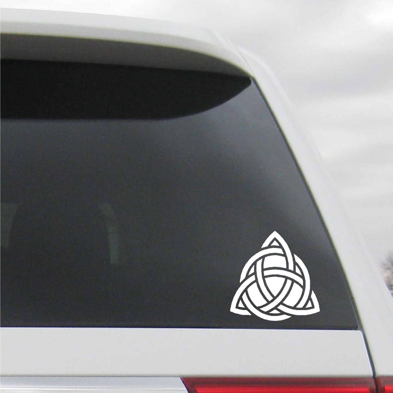 CELTIC TRINITY KNOT SYMBOL DECAL CHRISTIAN TRIQUETRA STICKER WINDOW LAPTOP WALL