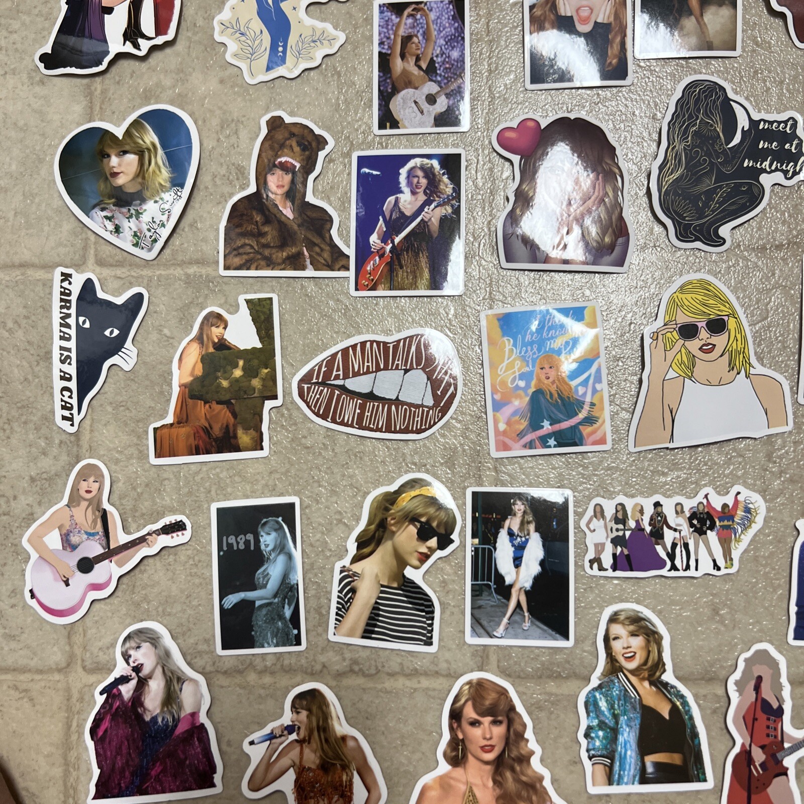 100 Piece Taylor Swift Stickers Laptop Luggage Decals Dope Wall Sticker Lot D