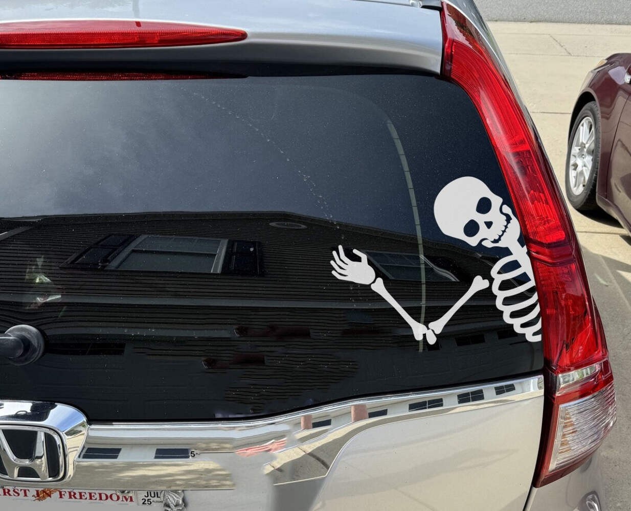 Waving Skeleton many sizes. (Set of 2)