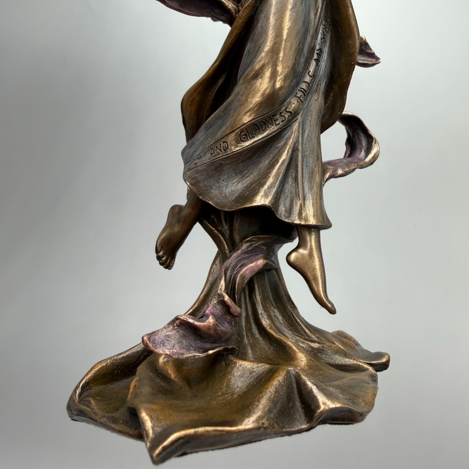 Maat Goddess Figurine Bronze Finish Egyptian Statue Winged Decor 21 cm