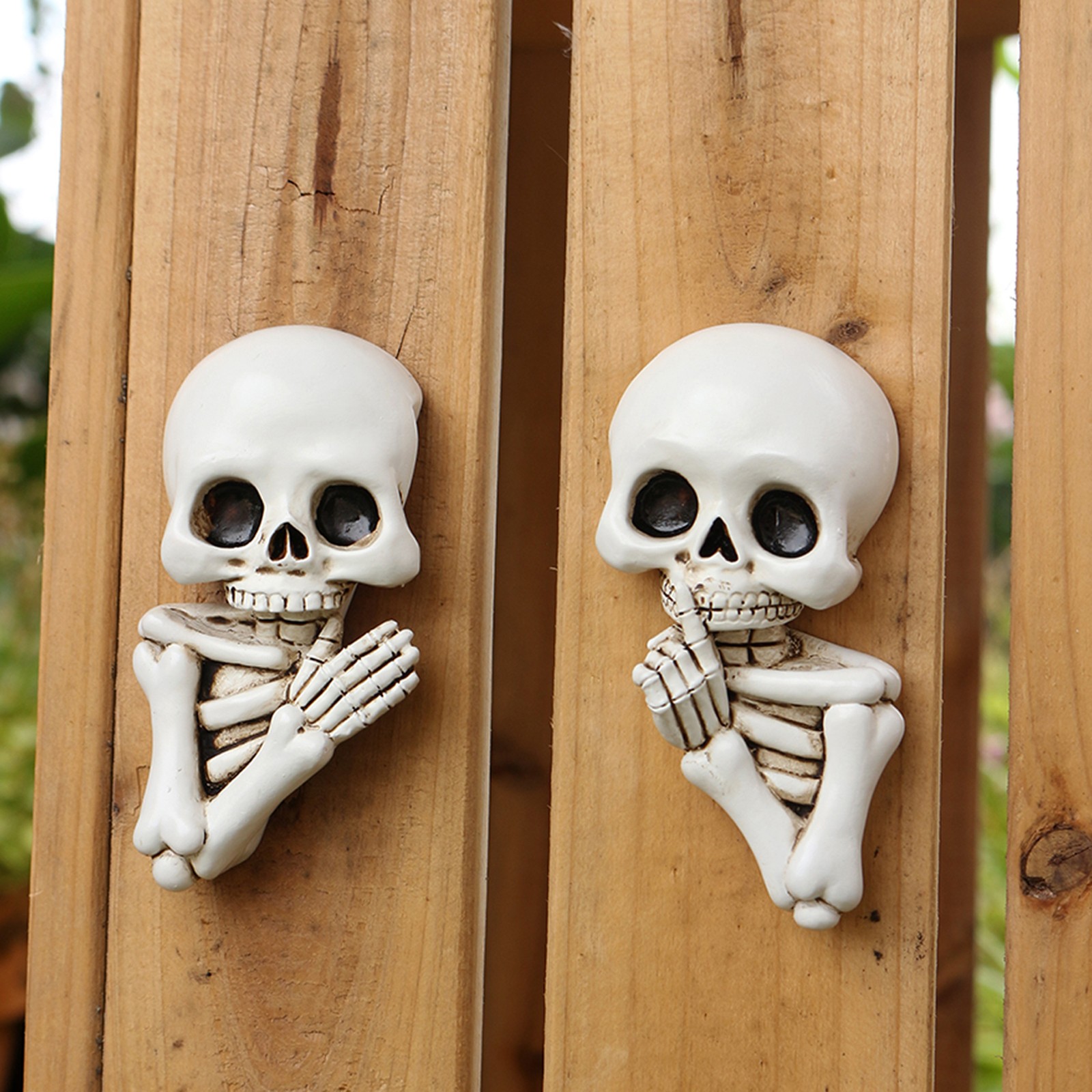 Resin Skeleton Sculpture Wall Switch Decor 3D Wall Sticker Gothic Wall Sculpture