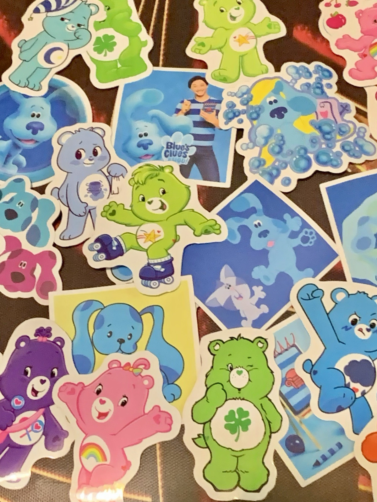 100 Pieces Bundle Pack Care Bears And Blue Clues Cartoon Stickers