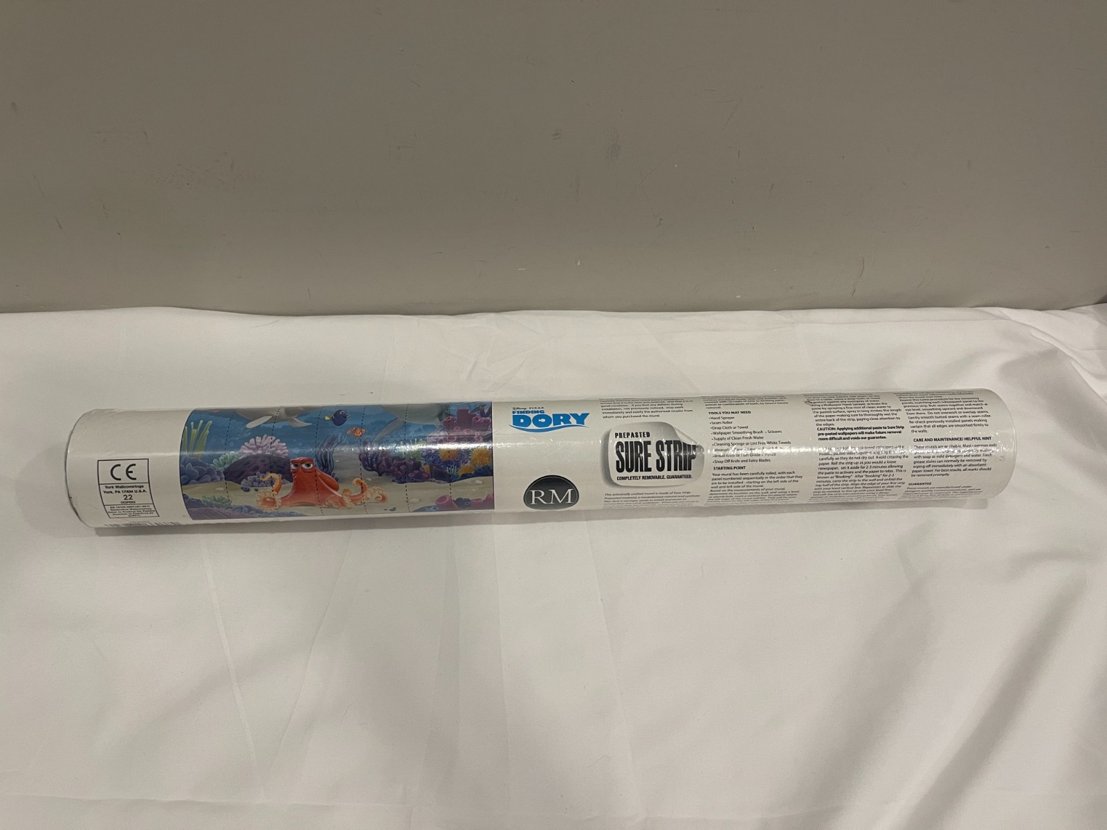 NEW Disney Dory XL wallpaper MURAL RoomMates 10.5 ft. x 6 ft. assembled RARE