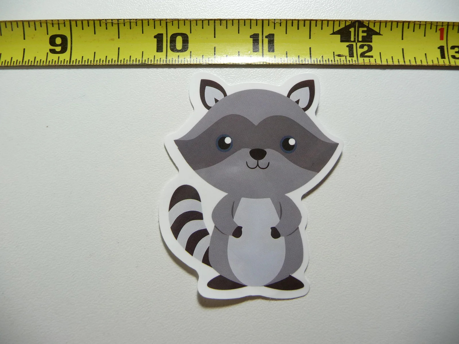 RACCOON FACING YOU SMALL STICKER DECAL WILD ANIMAL PET BANDIT MASKED
