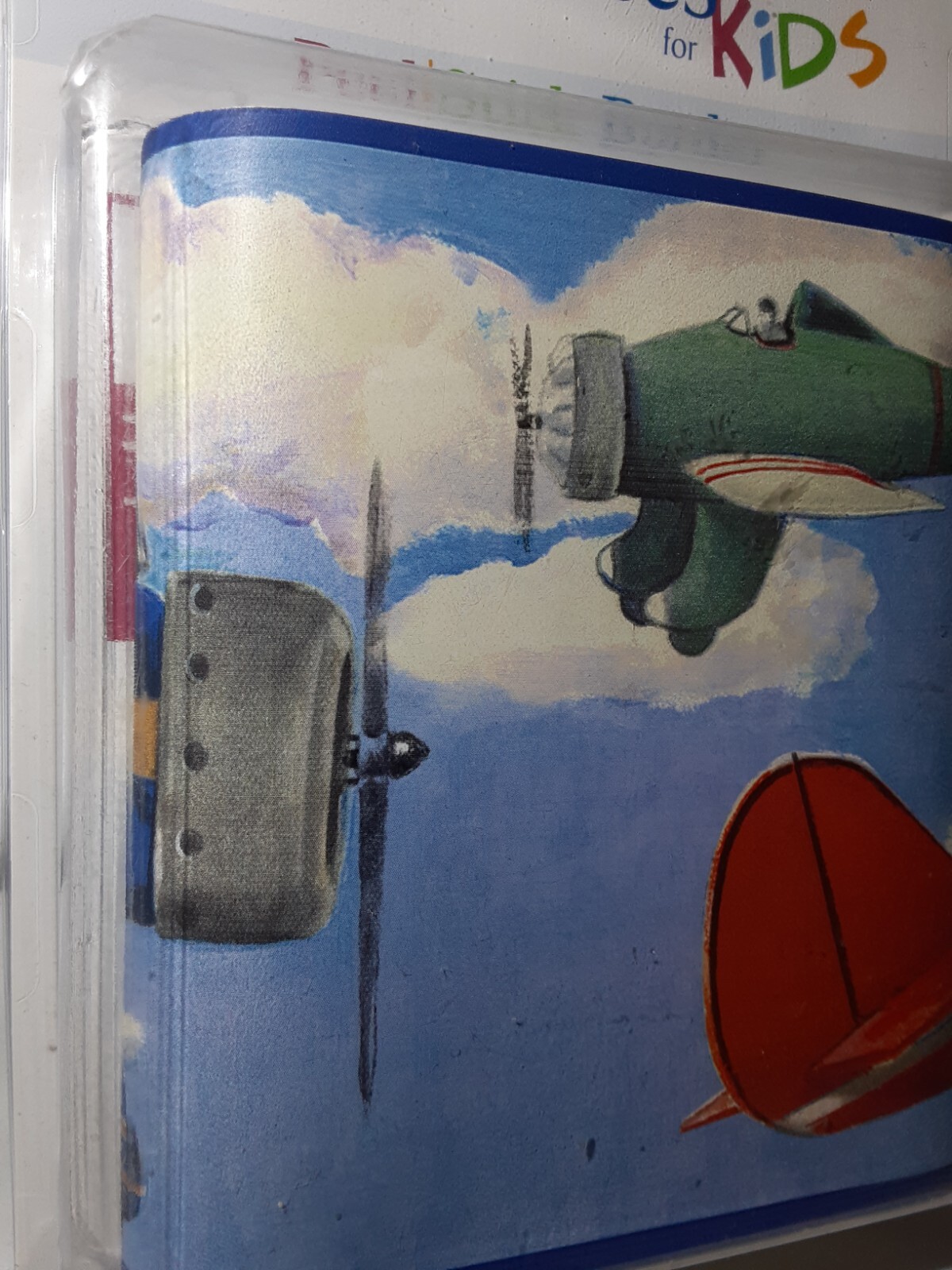 NEW RoomMates for Kids Airplanes Planes Vinyl Removable Peel Stick Border 5"x15'