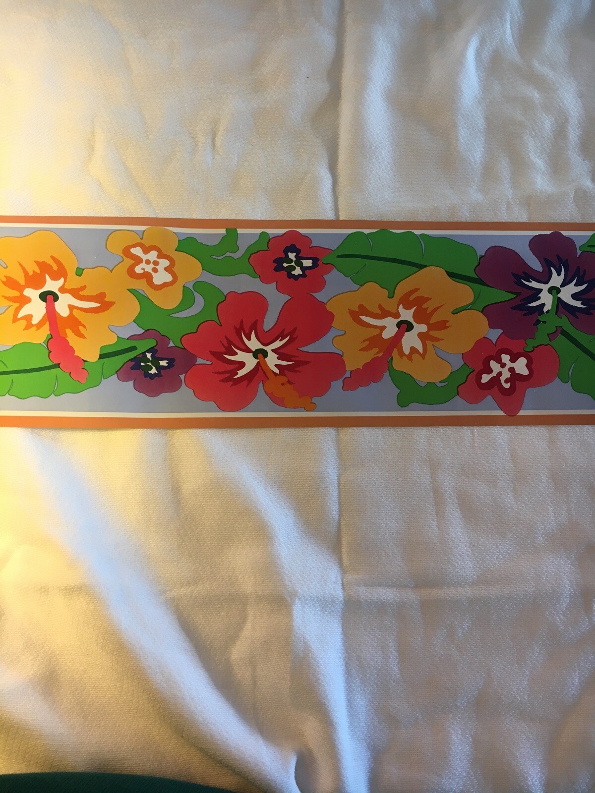 TROPICAL FLOWERS COLORFUL PRETTY UNUSUAL WALLPAPER BORDER. NEW!